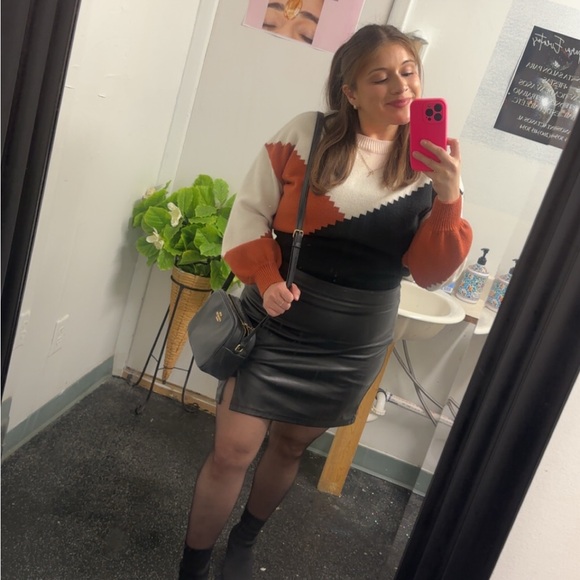 Meet your Posher, Itzel - Picture 4 of 4